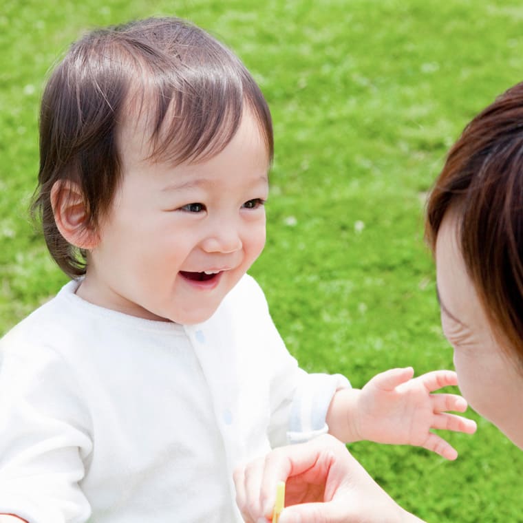 むし歯０を達成するには、歯医者さんはどこでもいいわけではありません。こどもの歯とおとなの歯は全く別物なんです！